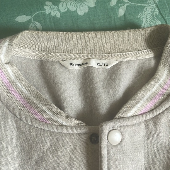 White varsity jacket - Picture 2 of 4